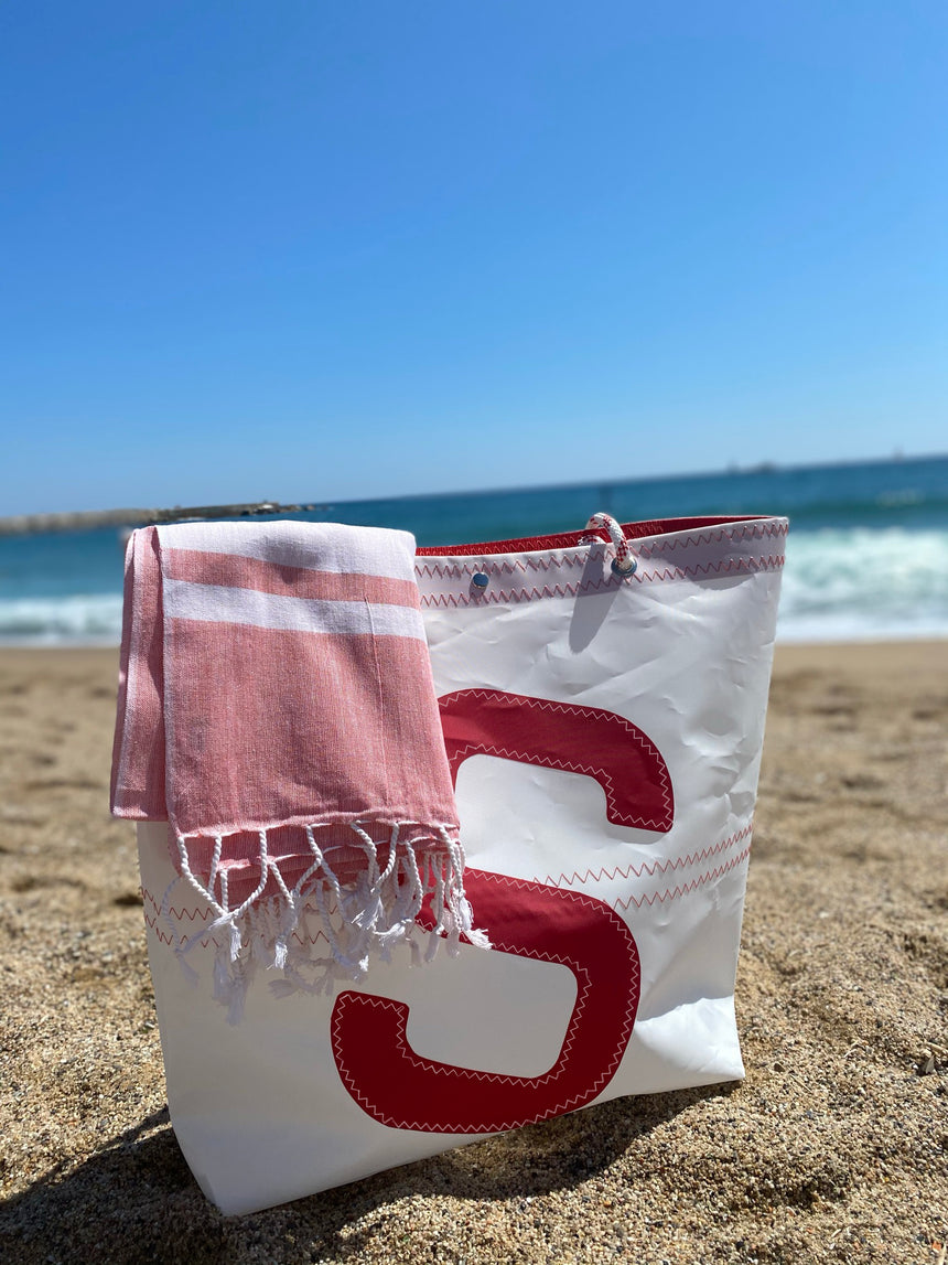 Bolsa de playa tejido blanco letra personalizable roja asa de cabo